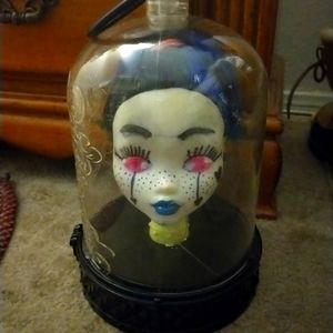 Monster High Gore Gorgeous Ghoul Anti Styling Head & Haunted Skull Candalabra